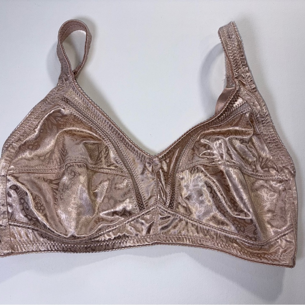 Gloria Vanderbilt Elegant Bra - Gold